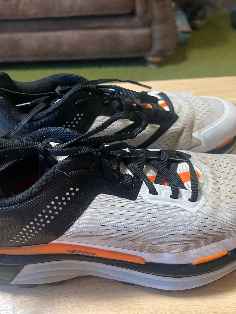 The North Face VECTIV Enduris Trail Running Shoes Womens 6 Black White Orange